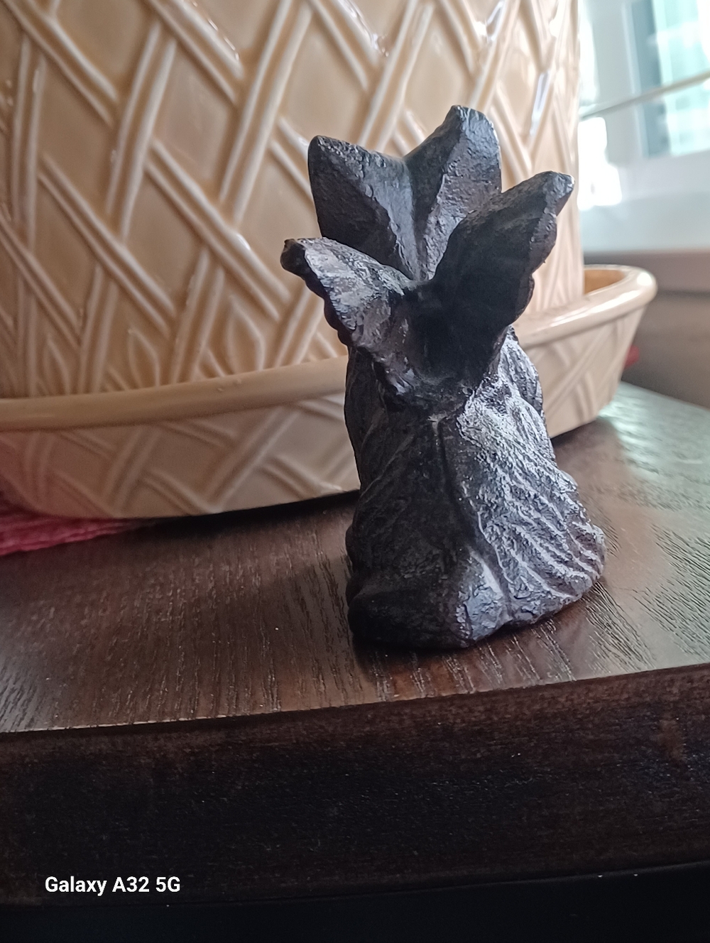Small 2.5 Cast Iron Scottish Terrier with Wings Dog Figurine Paperweight - Picture 4 of 5